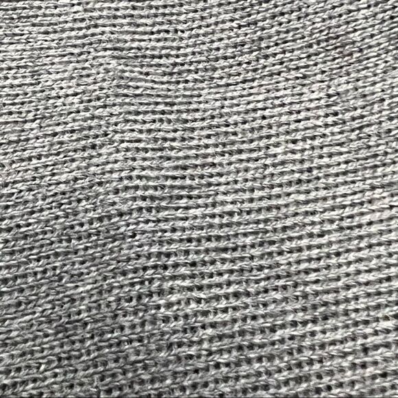 Lane d'Olimpia Made in Italy Ruffled Italian Wool
Wrap Poncho - Picture 4 of 7